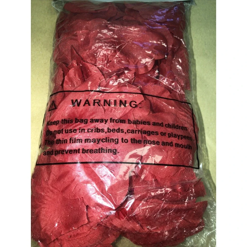 Fun Express Valentine Heart Shaped Red Rose Petals; 200 Pcs